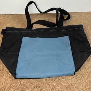 BCBGirls MAX AZRIA Black with Blue Contrast Zip Top Canvas Tote